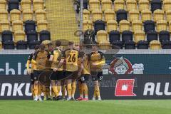 3. Liga - Dynamo Dresden - FC Ingolstadt 04 - Jubel 2:0 Tor Dresden