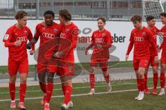 A - Junioren Bundesliga Süd/Südwest -  Saison 2021/2022 - FC Ingolstadt 04 - Heidenheim - Der 1:0 Führungstreffer durch Udebuluzor Michael (#21 FCI) - Jubel - Causevic Benjamin (#17 FCI) - Nuhanovic Leon (#11 FCI) links - Foto: Meyer Jürgen