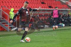 2.BL; FC Ingolstadt 04 - Erzgebirge Aue; Stefan Kutschke (30, FCI) Flanke