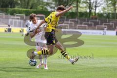 3. Liga; Borussia Dortmund II - FC Ingolstadt 04;  Zweikampf Kampf um den Ball Moritz Seiffert (23, FCI) Julian Hetwer (20 BVB2)