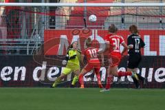 DFB - Pokal - Frauen - Saison 2022/2023 - FC Ingolstadt 04 -  FC Bayern München - Torwart Daum Anna-Lena (Nr.22 - FC Ingolstadt 04 ) Linda Dallmann (Nr.10 - FC Bayern München) - - Foto: Meyer Jürgen