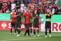 DFB Pokal; FC Ingolstadt 04 - SV Darmstadt 98; Spieler bedanken sich bei den Fans, Thomas Rausch (45, FCI) Pascal Testroet (37, FCI) Tobias Schröck (21, FCI) Denis Linsmayer (23, FCI) Nico Antonitsch (5, FCI) Tim Civeja (8, FCI)