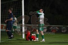 Landesliga - Saison 2025/26 - SV Manching - SC Oberweikertshofen - Sebastian Graßl (Nr.10 - SV Manching) mit einer vergebenen Torchance - enttäuscht - Dzwonik Marco Torwart  Oberweikertshofen - XXXXX - Foto: Meyer Jürgen