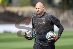 3. Liga; Borussia Dortmund II - FC Ingolstadt 04; vor dem Spiel Torwart-Trainer Robert Wulnikowski (FCI)