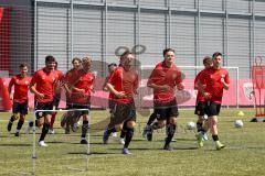 Bayernliga Süd - Saison 2022/2023 - FC Ingolstadt 04 II -  Trainingsauftakt - Vo links nach rechts Mario Götzendörfer, Egson Gashi - Michael Senger - Foto: Meyer Jürgen