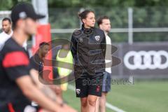 Testspiel ; 3. Liga; FC Ingolstadt 04 - VfR Mannheim; an der Seitenlinie, Spielerbank Cheftrainerin Sabrina Wittmann (FCI)