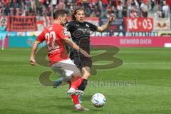 3.Liga - Saison 2022/2023 - Hallersche FC - FC Ingolstadt 04 -  Tim Civeja (Nr.8 - FCI) - Nico Hug (Nr.22 - Halle) - - Foto: Meyer Jürgen