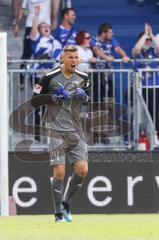 2.BL; SV Darmstadt 98 - FC Ingolstadt 04 - Tor für Darmstadt, Enttäuschung Torwart Fabijan Buntic (24, FCI) schreit zur Mannschaft