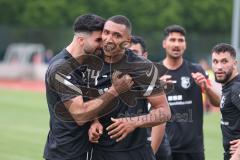 Kreisliga - FC Fatih Ingolstadt - FC Gerolfing - Der 2:2 Ausgleichstreffer durch David Meier schwarz #14 Fatih Ing - - jubel - Foto: Jürgen Meyer