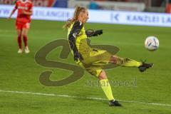 DFB - Pokal - Frauen - Saison 2022/2023 - FC Ingolstadt 04 -  FC Bayern München - Torwart Daum Anna-Lena (Nr.22 - FC Ingolstadt 04 ) - Foto: Meyer Jürgen