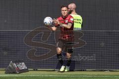 3. Liga; FC Ingolstadt 04 - SV Elversberg; Dominik Franke (3 FCI) Einwurf