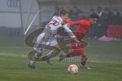 B - Junioren - Bayernliga - U17 - FC Ingolstadt 04 - 1. FC Nürnberg II -  Madir Rasho rot FC Ingolstadt - Schreiber Julian weiss Nürnberg - Foto: Meyer Jürgen