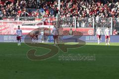 3. Liga - Saison 2025/26 - SV Wehen/Wiesbaden - FC Ingolstadt 04  - Enttäuschte Gesichter nach dem 2:1 Führungstreffer und nach dem Spiel - - XXXXX - Foto: Meyer Jürgen