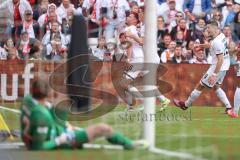 3. Liga; Energie Cottbus - FC Ingolstadt 04; Tor Jubel Treffer 0:1, Ryan Malone (16, FCI) Marcel Costly (22, FCI) Sebastian Grönning (11, FCI) Mladen Cvjetinovic (19, FCI) Torwart Bethke Elias (12 EC)