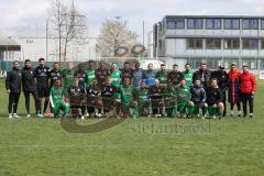 Fussball - Kreisliga - FC Grün Weiss Ingolstadt - FC Fatih Ingolstadt - Beide Mannschaften vor dem Spiel bei einem Gruppenfoto - Foto: Meyer Jürgen