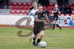 2. Fußball-Liga - Frauen - Saison 2022/2023 - FC Ingolstadt 04 - Eintracht Frankfurt II - Paula Vidovic (Nr.11 - FCI Frauen) - Hochstadt Michelle weiss Frankfurt - Foto: Meyer Jürgen