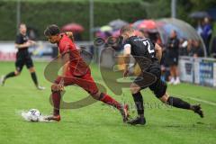 Toto Pokal; FC Sportfreunde Schwaig - FC Ingolstadt 04; Yann Sturm (7, FCI) Zweikampf Kampf um den Ball Regen Pfützen