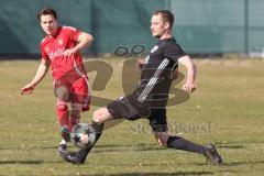 Kreisklasse - Saison 2024/25- Türkisch SV Ingolstadt - TSV Gaimersheim II - Muhammed Özgen rot Türkisch - Carlo Leilich schwarz Gaimersheim - Foto: Meyer Jürgen