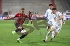 3. Liga; FC Ingolstadt 04 - Erzgebirge Aue; Zweikampf Kampf um den Ball Marcel Costly (22, FCI) Rosenlöcher Linus (29 Aue)