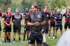 3. Liga; FC Ingolstadt 04 - Trainingslager Südtirol, Ansprache Besprechung Team Cheftrainer Rüdiger Rehm (FCI)