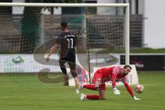 Bezirksliga - Saison 2024/25 - Freundschaftsspiel - SV Manching - TSV Gaimersheim - Benjamin Anikin (Nr.11 - TSV Gaimersheim) - Torwart Thomas Obermeier (Nr.1 - SV Manching) - Foto: Meyer Jürgen