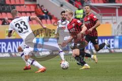 3. Liga; FC Ingolstadt 04 - VfL Osnabrück; Tobias Bech (11, FCI) Beermann Timo (33 VfL) Niemann Noel (28 VfL) Marcel Costly (22, FCI)