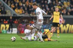 3. Liga; Dynamo Dresden - FC Ingolstadt 04; Zweikampf Kampf um den Ball Benjamin Kanuric (8, FCI) Marcel Costly (22, FCI) Boeder Lukas (29 DD)