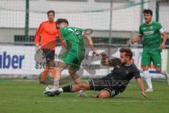 Bezirksliga - Saison 2025/26 - FC Gerolfing - FC Langengeisling - David Wendrich (Nr.14 - FC Gerolfing) - David Riederle schwarz Geisling - Foto: Meyer Jürgen