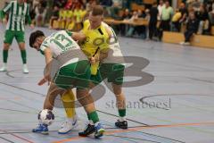 Lotto Bayern Hallencup - Lindenkreuzhalle Saison 2024/25 - FC Hitzhofen - SV Manching - Nico Seitz gelb Hitzhofen - Lucas Zeitler #18 Manching grün - Rayen Kouki #13 grün Manching - Foto: Meyer Jürgen