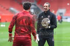 3. Liga; FC Ingolstadt 04 - TSV Havelse; vor dem Spiel Torwart-Trainer Arvid Schenk  (FCI) Torwart Kai Eisele (25, FCI)