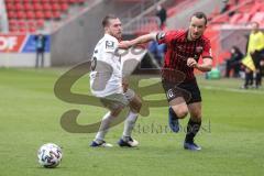 3. Liga - Fußball - FC Ingolstadt 04 - SV Meppen - Zweikampf, Peter Kurzweg (16, FCI) Markus Ballmert (15 Meppen)