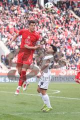 3. Liga; Rot-Weiss Essen - FC Ingolstadt 04; Kopfbalduell Deniz Zeitler (38, FCI) Schultz Michael (4 RWE)