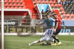 3.Liga - Saison 2022/2023 - FC Ingolstadt 04 -  SV Wehen Wiesbaden - Patrick Schmidt (Nr.9 - FCI) mit einer Torchance - Torwart Arthur Lyska (Nr.31 - SV Wehen Wiesbaden) - Max Reinthaler (Nr.15 - SV Wehen Wiesbaden) - Foto: Meyer Jürgen