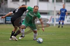 Bezirksliga - Saison 2025/26 - FC Gerolfing - VFR Garching - Mike Niebauer schwarz Garching - Den Lovric grün Gerolfing - Foto: Meyer Jürgen