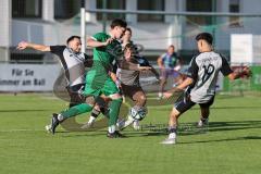 Bezirksliga - Saison 2025/26 - FC Gerolfing - TSV Ober./Unterh.stadt - David Simm grün Gerolfing - David Polster (Nr.18 - TSV Ober-/Unterh.stadt) - Fabio Udella (Nr.21 - TSV Ober-/Unterh.stadt) - Angelo Boharu (Nr.19 - TSV Ober-/Unterh.stadt)Foto: Meyer J