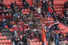 2.BL; FC Ingolstadt 04 - FC ST. Pauli; Fan Fankurve Banner Fahnen Spruchband, Zuschauer wieder im Stadion