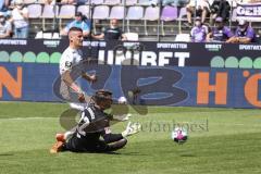 Relegation 2 - VfL Osnabrück - FC Ingolstadt 04 - Tor Chance Stefan Kutschke (30, FCI) scheitert an Torwart Kühn Philipp (22 VfL)