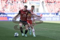 3. Liga; SSV Jahn Regensburg - FC Ingolstadt 04; Zweikampf Kampf um den Ball Jannik Mause (7, FCI) Saller Benedikt (6 Jahn)