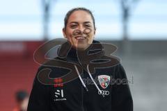 3. Liga; FC Ingolstadt 04 - Alemannia Aachen; Cheftrainerin Sabrina Wittmann (FCI) vor dem Spiel