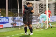 3. Liga; TSV Havelse - FC Ingolstadt 04; 2:4 Tor Jubel Treffer Yann Sturm (7, FCI) Torwart Opitz Tom (1 Havelse) bedankt sich bei Flankengeber Mads Borchers (9, FCI)