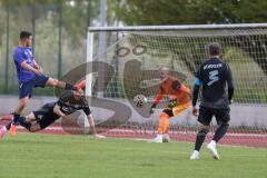 Kreisklasse - Saison 2025/26- TSV Ingolstadt Nord - MTV Ingolstadt - Erick Pereira De Arouja lila MTV - Vahdet Demir schwarz Ing Nord - Mladen Marincic TW Ing Nord - Foto: Meyer Jürgen