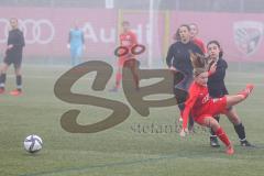 Frauen - Bayernliga - U17 - B-Junioren -  FC Ingolstadt 04 II - FC Forstern - Julia Schuller rot FCI - Eisenbarth Luise schwarz Forstern -  Foto: Meyer Jürgen