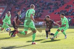 2.BL; FC Ingolstadt 04 - SV Sandhausen; Dennis Eckert Ayensa (7, FCI) Dumic Dario (3 SVS) Zhirov Aleksandr (2 SVS) Fabian Cavadias (41, FCI) Zweikampf Kampf um den Ball