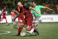 Kreisliga- Saison Saison 2026/27 -  Faruk Ereta grün Fatih - Mathias Habricht rot Kasing - Foto: Meyer Jürgen