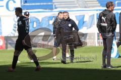 3. Liga - 1. FC Magdeburg - FC Ingolstadt 04 - Spiel ist aus, Niederlage 0:2, hängende Köpfe, Cheftrainer Tomas Oral (FCI) Marcel Gaus (19, FCI)