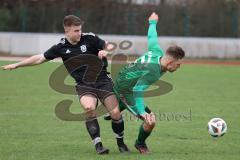 Kreisliga - Saison 2022/2023 - DJK Ingolstadt - SV Manching U23 - Elias Bauer grün Manching - Christoph Handl schwarz DJK Ing. - Foto: Meyer Jürgen