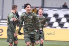 3. Liga; SC Verl - FC Ingolstadt 04; Tor Jubel Treffer Deniz Zeitler (38, FCI) mit dem 1:4, Gustav Christensen (24, FCI) Sebastian Grönning (11, FCI)