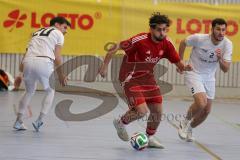 Lotto Bayern Hallencup - Lindenkreuzhalle Saison 2024/25 - FC Penzberg - Türk SV Ingolstadt - Daniel Drotleff rot Türk Ing - David Luksch weiss Penzberg - Foto: Meyer Jürgen