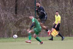 Kreisliga - Saison 2023/24 - FC Fatih Ingolstadt - SV Denkendorf - Akif Abasikeles schwarz Fatih - Paul Müller grün Denkendorf - Foto: Meyer Jürgen