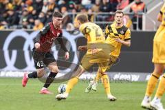 3. Liga; FC Ingolstadt 04 - SG Dynamo Dresden; Felix Keidel (43, FCI) Hauptmann Niklas (27 DD) Bünning Lars (23 DD)